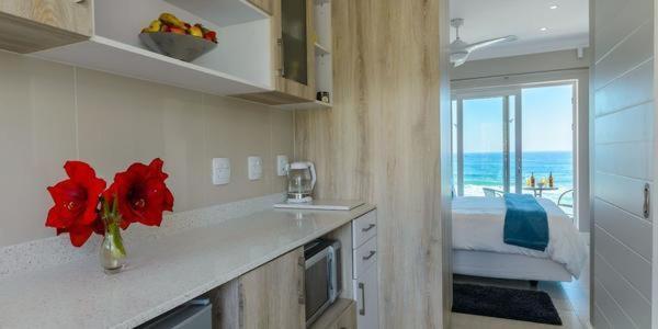 Ocean Breeze Appartement Sea View Buitenkant foto